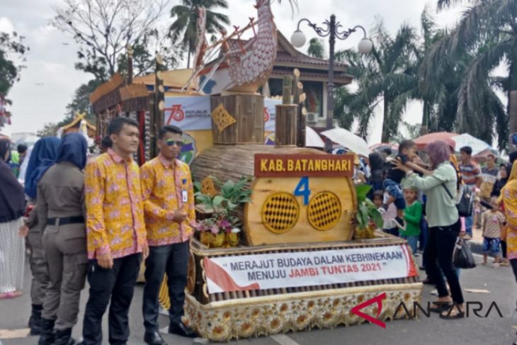 Pemprov gelar pawai pembangunan meriahkan HUT RI