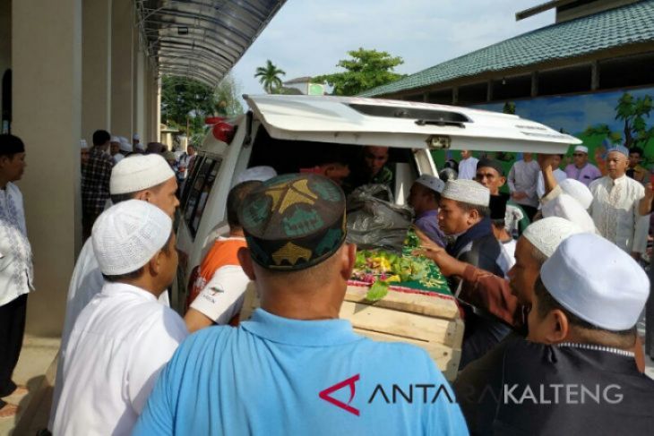 Imam masjid wafat imami shalat jumat