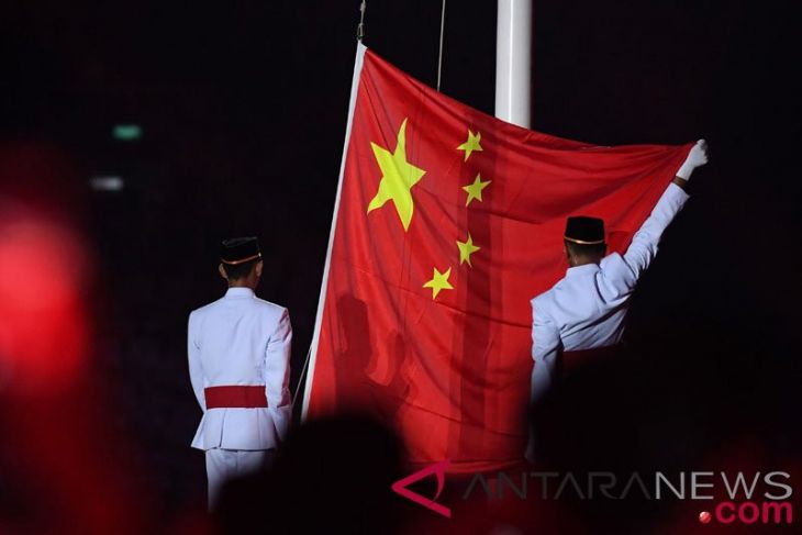 Gubernur DKI serahkan bendera APG