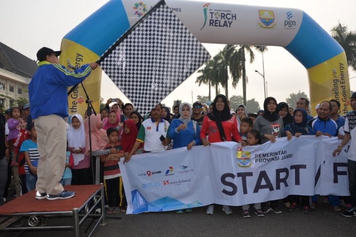 Seribuan peserta ikut jalan santai HUT Provinsi Jambi
