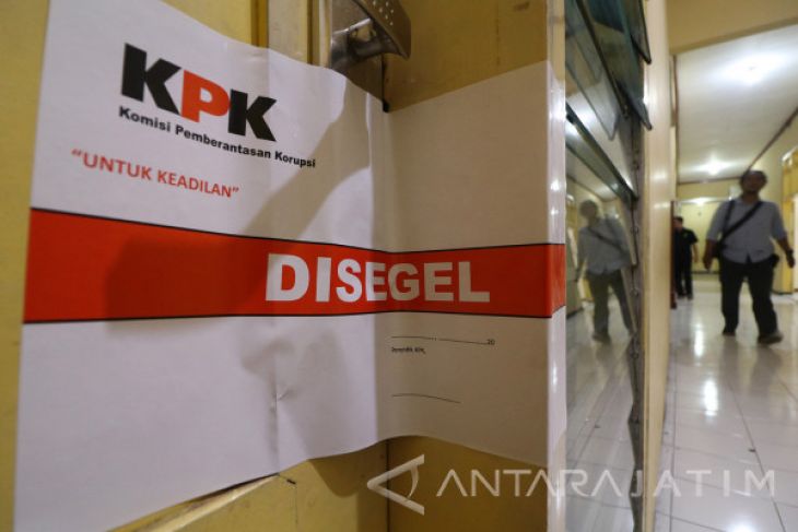 KPK Periksa Pejabat PNS Nganjuk di Kota Madiun