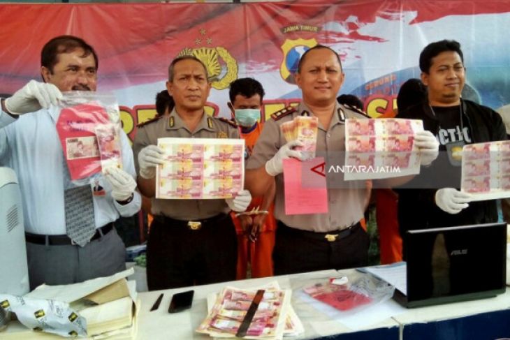 Terjerat Kasus Pungli, Kapolres Kediri Dicopot