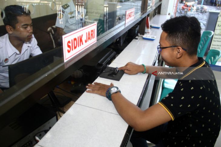 Bahaya Jejak Digital Teroris di Media Sosial