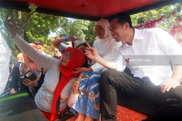 Emil: Seniman Berperan Penting Tentukan Masa Depan Bangsa