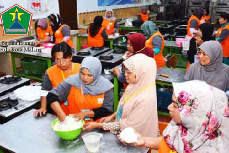 Dinsos Latih Kerja PMKS Kota Malang