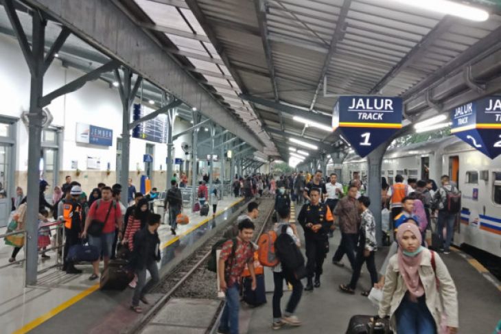 43.487 Pemudik Gunakan KA di Daop Jember Untuk Berlebaran