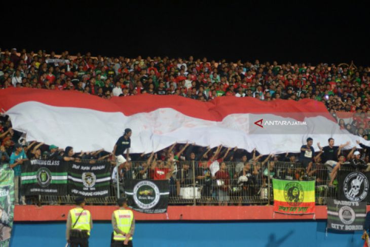 Sepak Bola -