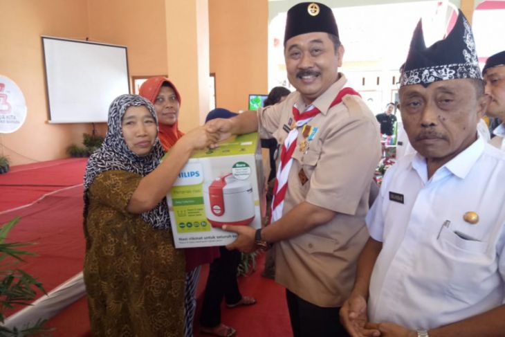 Banyuwangi Berdayakan Warga Miskin Desa Lewat