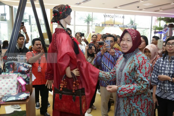Risma Nilai Pergerakan Ekonomi di Surabaya Cepat