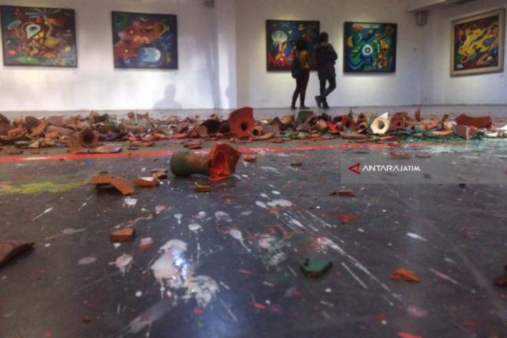 Perjalanan Terakhir Pelukis Makhfoed Dipamerkan di Surabaya