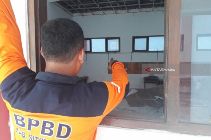 Thursday's Quake Causes Minor Damage to 16 Homes in a Java's Situbondo