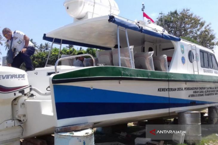 Situbondo Mendapatkan Bantuan Kapal Wisata Dari Kemendes