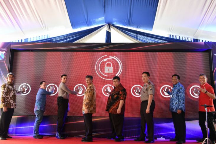 Di Gresik, Bayar SIM Bisa Pakai