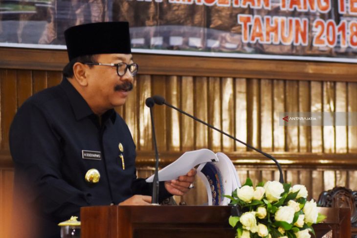 Gubernur Soekarwo Ingatkan Pentingnya Semangat Gotong Royong