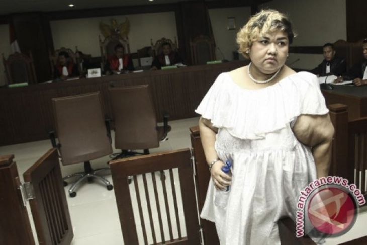 Jenazah Artis Pretty Asmara Dimakamkan di Lumajang