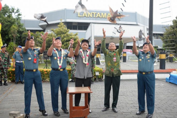 Sinergi dengan TNI AL, Wagub Jatim Usul Pembuatan Kampung Nelayan