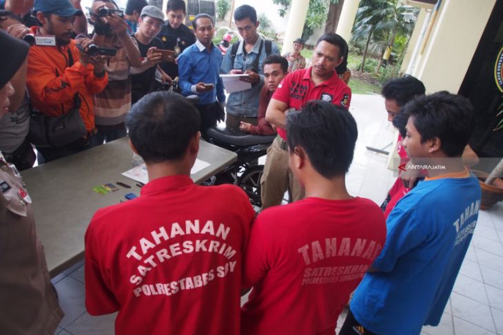 Polrestabes Surabaya Ungkap Komplotan Pencuri Motor