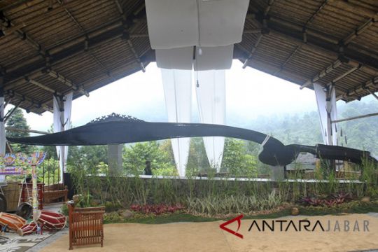 Rekor Muri Senjata Kujang Terbesar