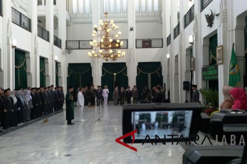 Gubernur Jabar lantik Penjabat Wali Kota Cirebon