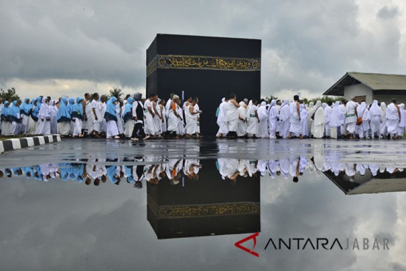 Dinkes ingatkan JCH Cirebon jaga kesehatan