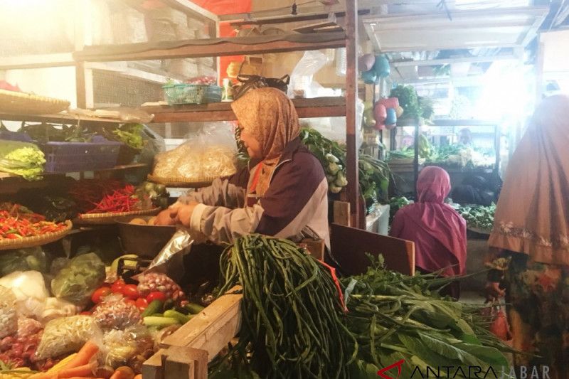 Harga kacang panjang di Bandung naik