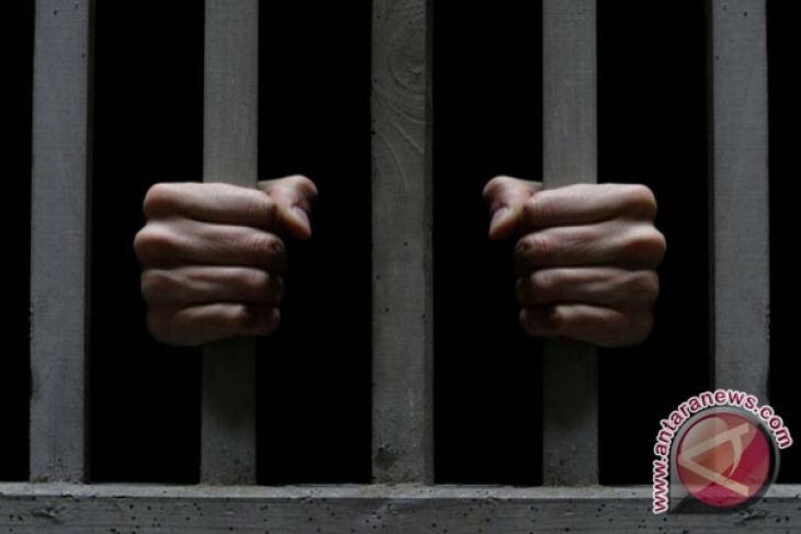 Lima Pemuda Diamankan Karena Konsumsi Miras
