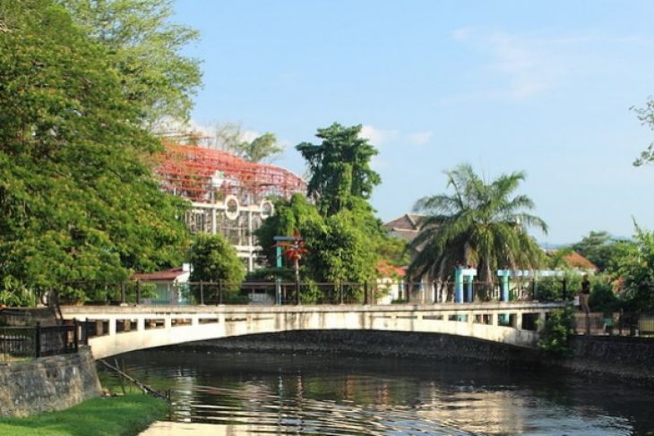 LSM Singkawang Gugat Hotel Simpang Ke Pengadilan