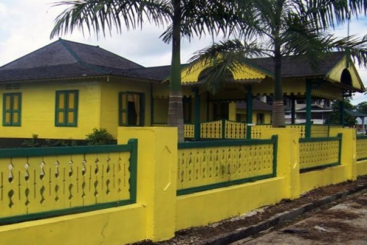 Danlanal Tanjung Pinang Hadiri Tumpang Negeri Keraton 