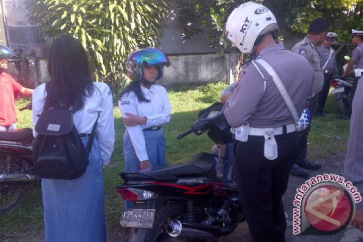 Pelanggaran Lalu Lintas Meningkat di Ketapang - ANTARA 