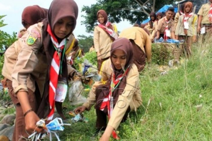 Pasukan Kuning siap atasi sampah - ANTARA News Kalimantan 