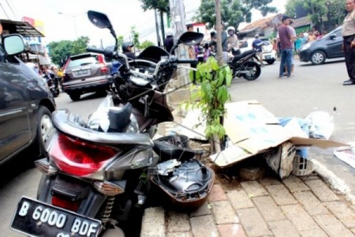 Polisi : Sembilan Orang Meninggal Akibat Kecelakaan