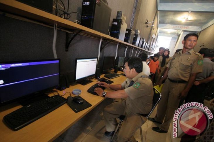 Cegah siswa kecanduan internet