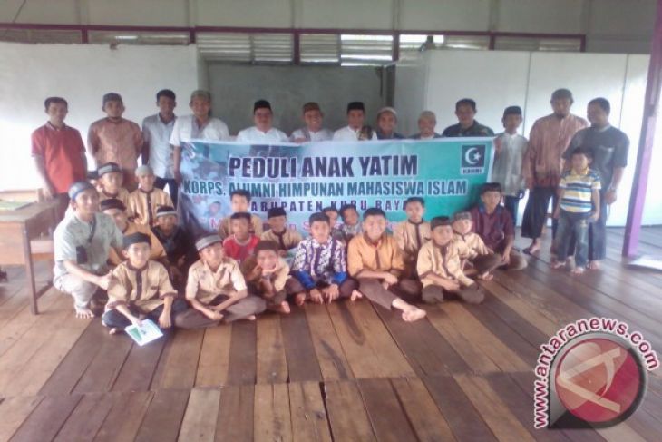 KAHMI Kubu Raya Peduli Anak Yatim - ANTARA News Kalimantan 