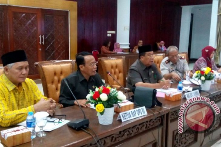 DPD RI-Pemkab Mempawah Bahas Sengketa Tanah