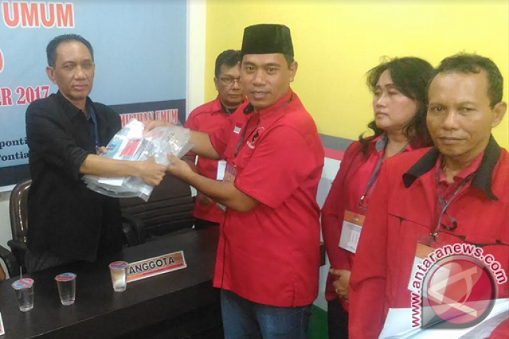 DPC PDIP Pontianak Daftar Ke KPU Kota Pontianak