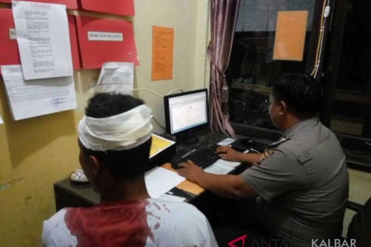 Gitar berdarah bawa adik kakak masuk bui