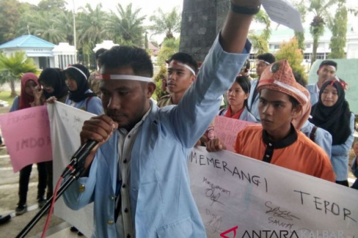 Mahasiswa perbatasan siap melawan teroris