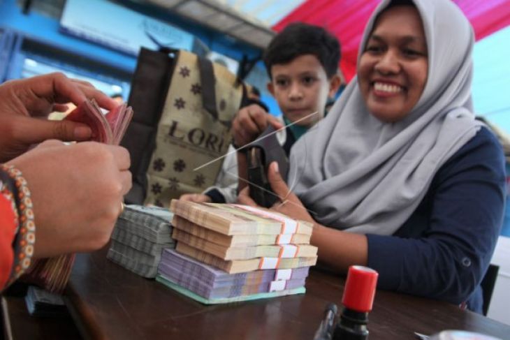 Bank Mandiri Pontianak buka layanan selama libur lebaran