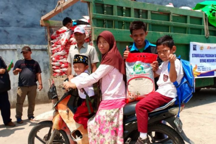 Operasi pasar beras medium di Ketapang