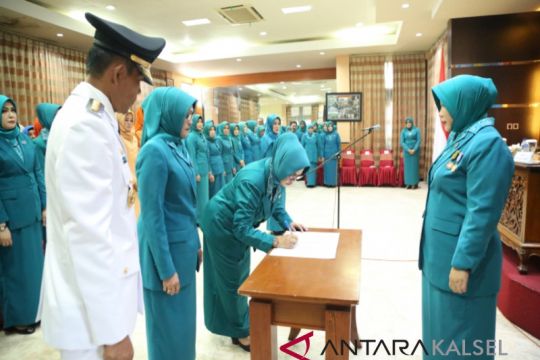 Lantik Ketua Tim Penggerak PKK Tanah Laut