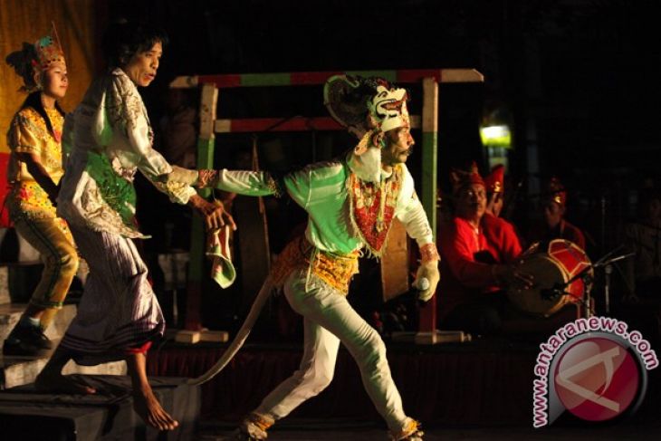 Pentas seni sumban PAD Banjarmasin Rp120 juta