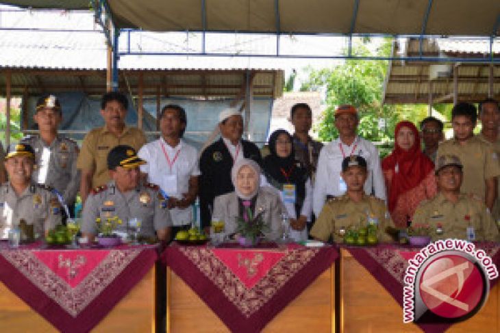 Bupati dan Wakil Tinjau Pelaksanaan Pilkades