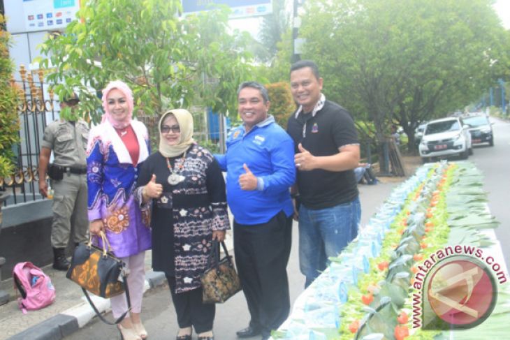 Banjarbaru Ciptakan Rekor Nasi Kabuli Terpanjang