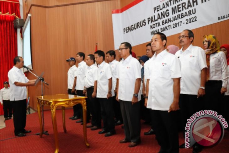 Pelantikan Ketua dan Pengurus PMI Banjarbaru