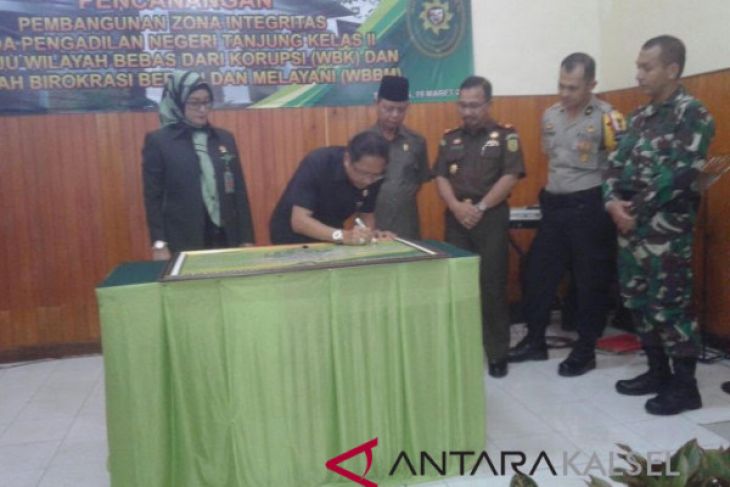 Pengadilan Negeri Tanjung raih akreditasi A