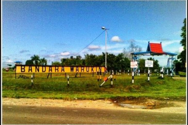 Pengoperasian Bandara Warukin Terkendala Perizinan