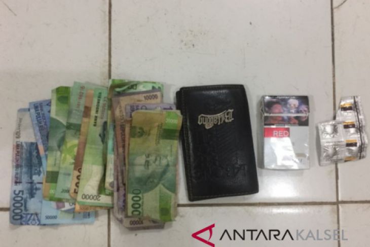 Lima Butir Carnophen Antarkan RA Ke Penjara