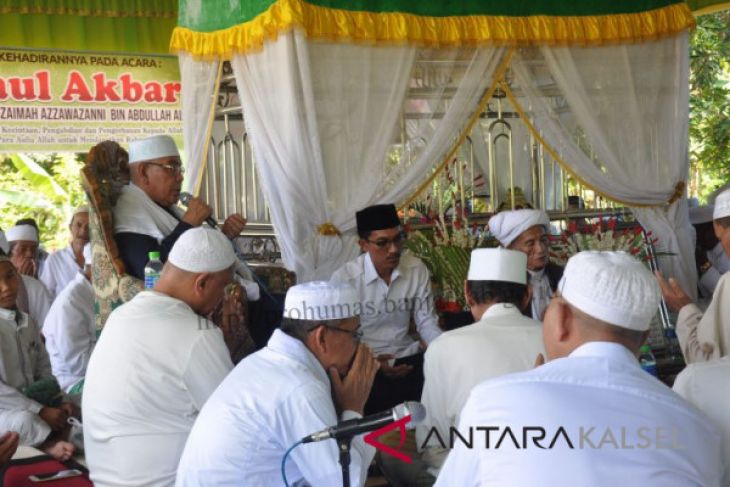 Wabup Hadiri Haul Datu Sykeh Khuzaimah Azzawazanni Bin Abdullah Al-Idrus