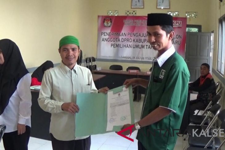 PKB Parpol pertama daftar ke KPU Kotabaru