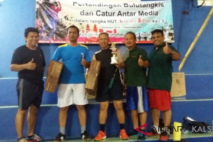 Ganda putra LKBN Antara juara dua bulutangkis antarmedia